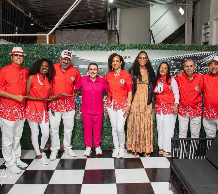 WorldCarnaval's tweet photo. Domingo, 17 de maio de 2026, será muito especial não só por ser o terceiro domingo do mês e dia de feijoada do Cacique de Ramos, mas pela marca que o evento alcança entre sambistas de todo o país: a edição de número 150. A programação terá início às 13h, com entrada franca. https://t.co/jf406lyyMk
