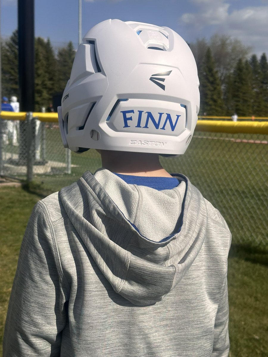 KindredBaseball's tweet photo. Thank you to Casselton Baseball parents led by Cale Lewis for presenting our Viking bat-boy, Finn with his very own helmet!!!!  #staysafe
#biggerthanbaseball https://t.co/JiyIFsSZqZ