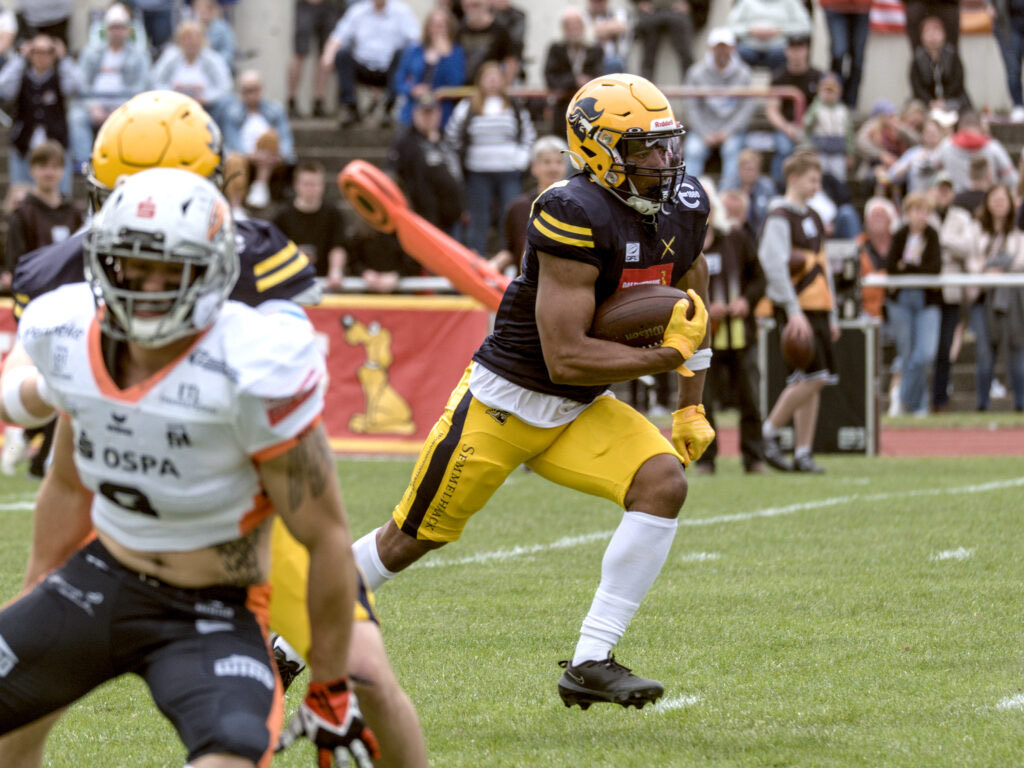 AB_normal5's tweet photo. Feels good to kick off the season 🏴‍☠️⚓️
2k26
#GermanFootballLeague  🇩🇪 🏈 #TrustTheProcess https://t.co/R4rUSZf7xe