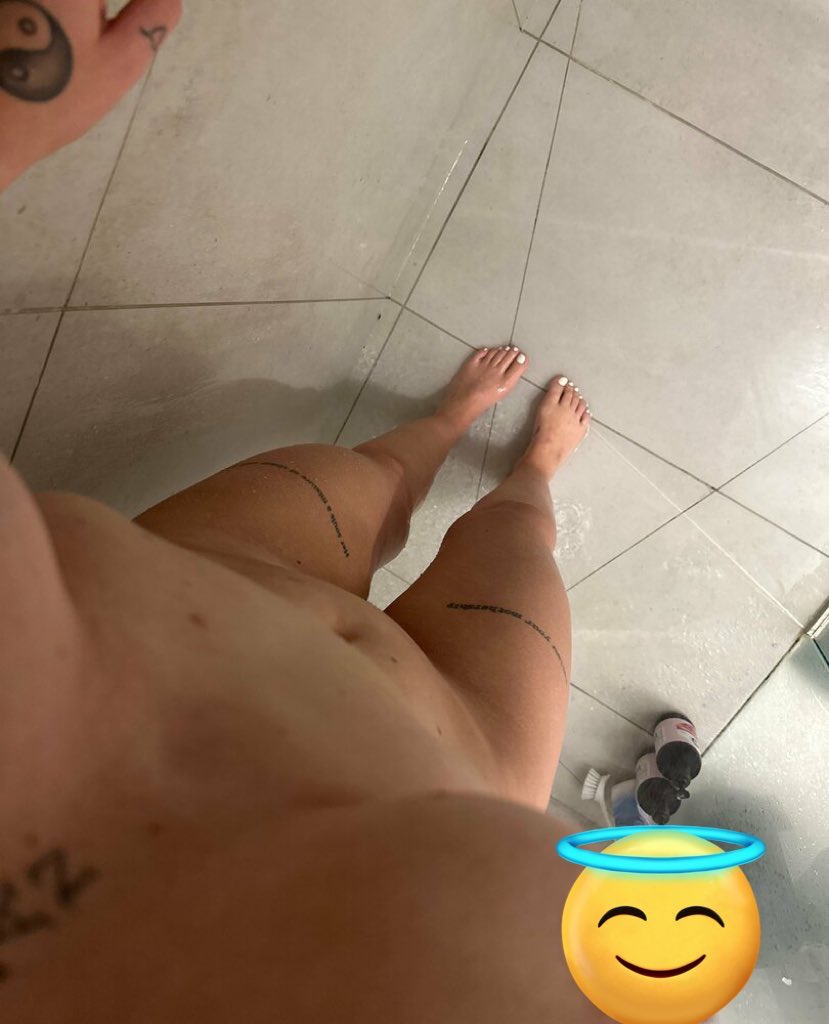 BethSpiby07's tweet photo. Anyone down to play tonight 🤙 https://t.co/Ex8iJ63TQZ