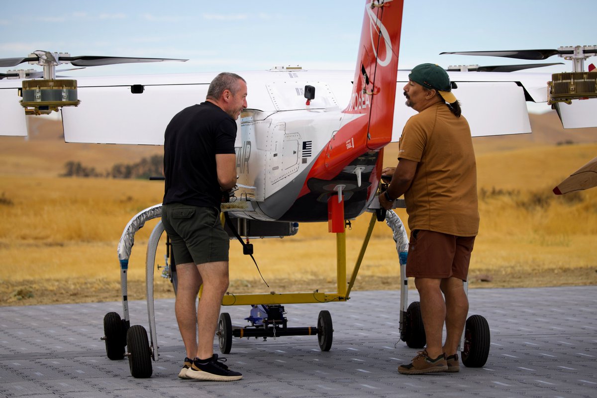 elroyair's tweet photo. "Anyone who has maintained a Black Hawk or Chinook will immediately see it. Chaparral is just easier to maintain. Fewer mechanical systems and fewer people required. That means less time on the ground and more time on the mission." - @USArmy Veteran Joe Lovotti https://t.co/LJ4o0KNUfz