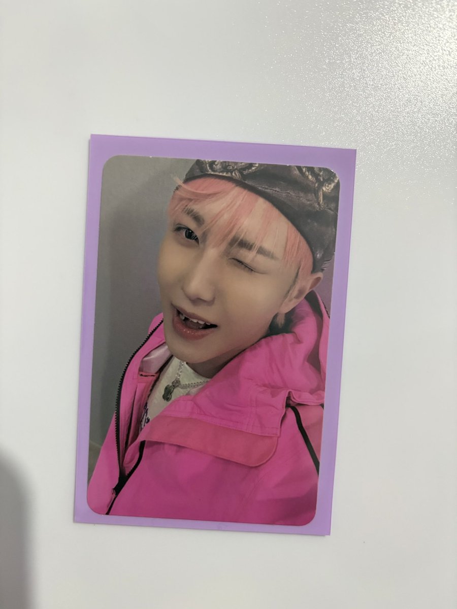 l_hhee's tweet photo. feedback suoer positivo pra @i4markly que fez ceg desse renjun rosinha lindo 🥺. Ela é super organizada e chegou super bem embalada, vou comprar mais vezes 💖 https://t.co/iJbHeltnuM