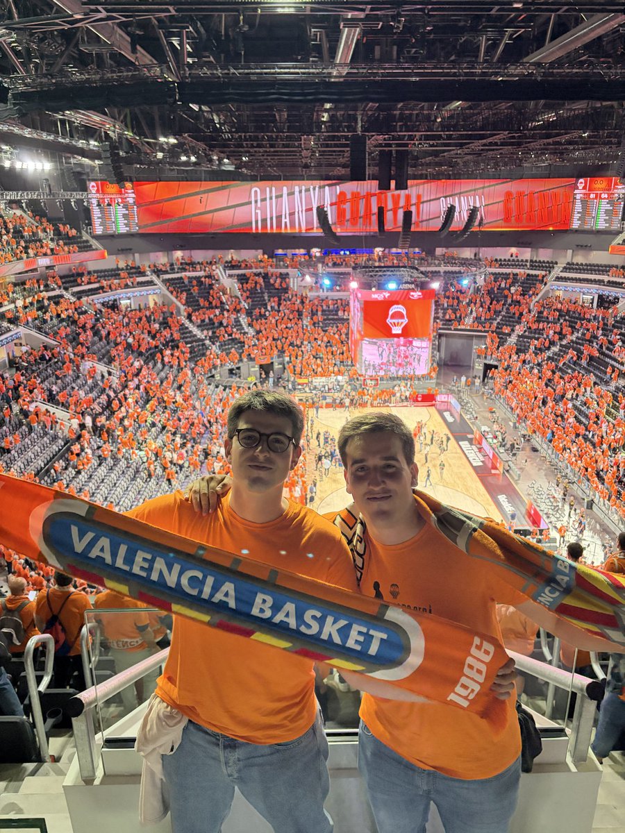 ahomar_'s tweet photo. Yo estuve aquí🍊🍊🍊

@valenciabasket 

#euroleague #valenciabasket #finalfour https://t.co/9Nl9XAczlZ