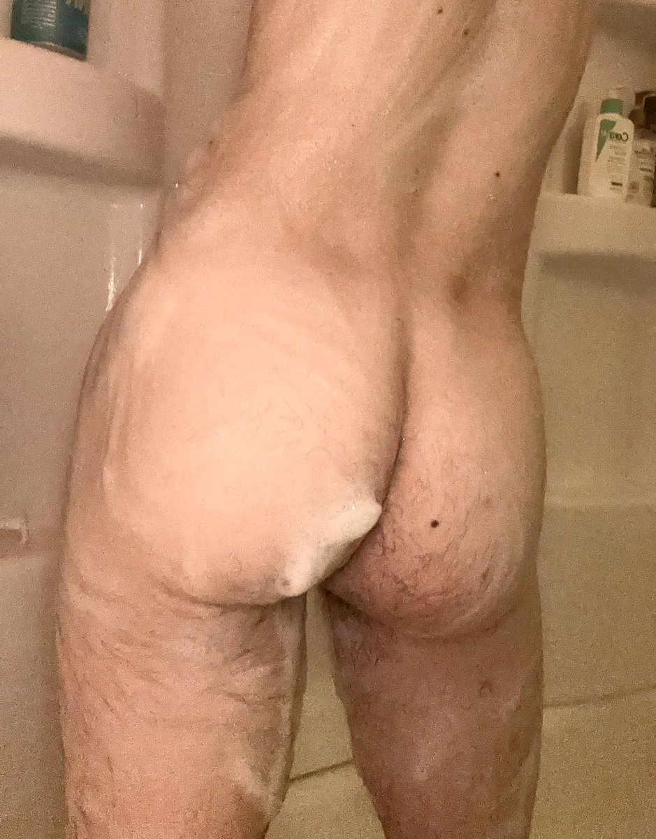 slutCommunisT's tweet photo. arch reveal 🥸 y’all still fw me? https://t.co/IPkRjPj8EH