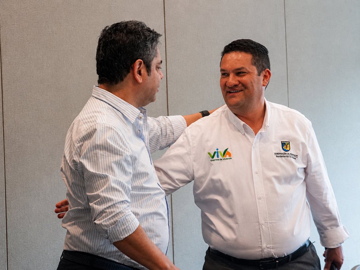 RodrigoHAl's tweet photo. Participamos en el Encuentro Nacional de Gerentes de @camacolcolombia en Medellín, junto a su presidente ejecutivo, @gherreracas 

Un diálogo estratégico liderado por el gobernador @andresjrendonc para compartir la política pública de vivienda que hoy impulsa el departamento, con una inversión cercana a $1 billón de pesos.

Presentamos el modelo de gestión que ha permitido llevar vivienda nueva, mejoramientos y oportunidades a 58 mil familias antioqueñas que hoy están mejorando su calidad de vida.

Juntos transformamos la vida de quienes más lo necesitan con vivienda digna 🏠

#viviendadigna #antioquiaavanza