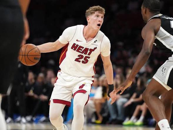 playoffkee_'s tweet photo. Need this as my backcourt  for 2026 opening night let’s work https://t.co/9aNQ99XUfq