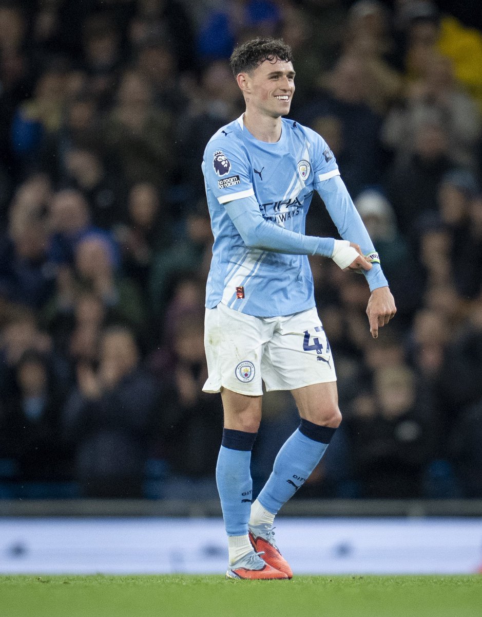 Phil Foden tweet media