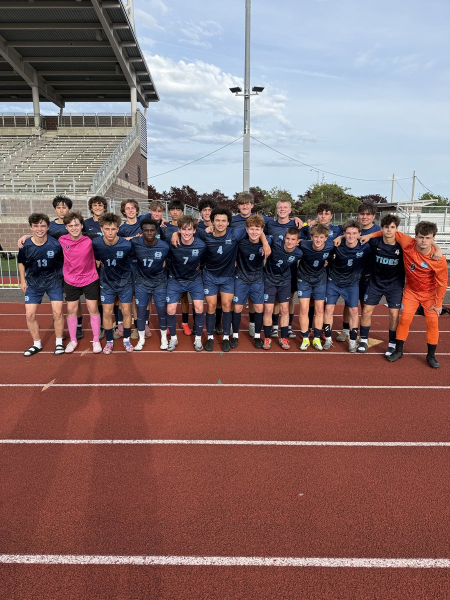 GHTidePride's tweet photo. Baseball and boys soccer qualify for state both with big wins! https://t.co/R5HBHIttBi