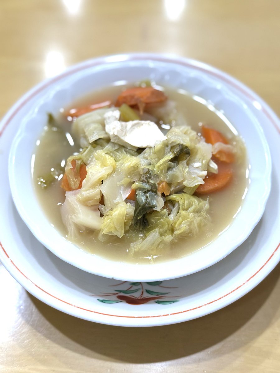 FanksTM_TKTUNK's tweet photo. ダイショー　名店監修鍋スープ 天下一品京都鶏白湯味🥘

#ダイショー
#名店監修鍋スープ https://t.co/ets0HQ9DHm