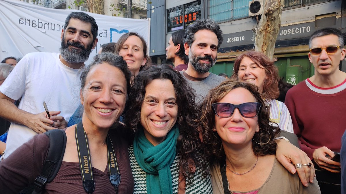 Escuela de Política y Gobierno UNSAM tweet media