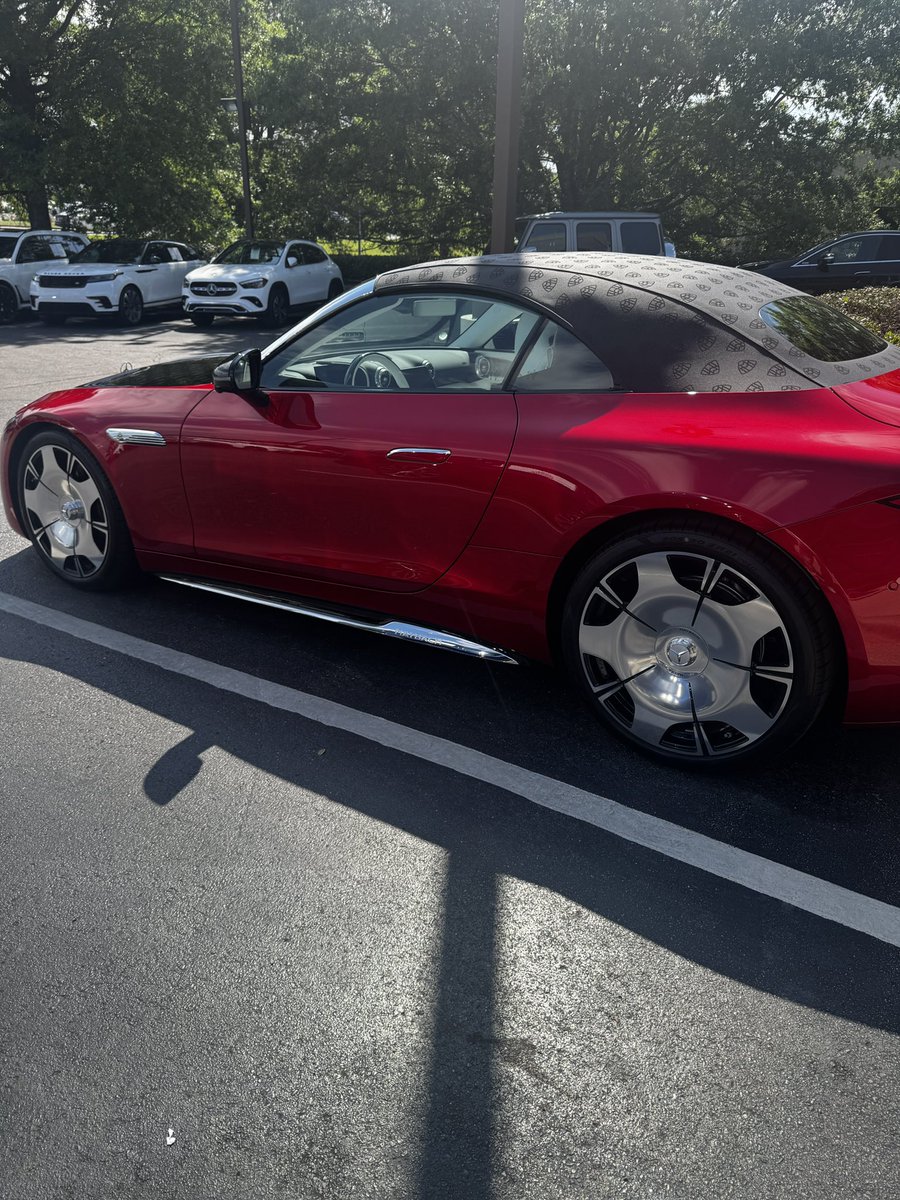 KariDaniels's tweet photo. Went to the Mercedes dealership to get my remote battery changed &amp; this $226,000 2026 Maybach SL Coupe reminded me I’m not making nearly enough money. https://t.co/u3dRzpRvx6