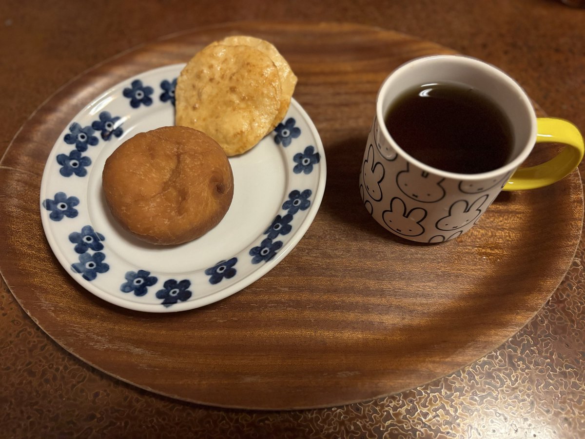 毎日パン食べる人 tweet media