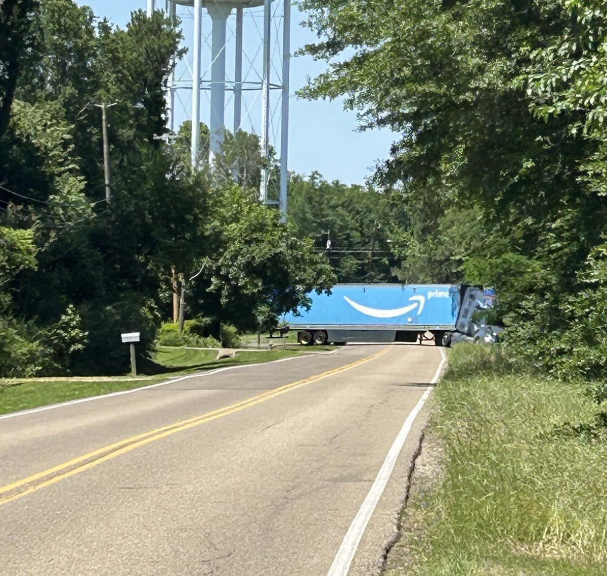 Bonehead Truckers tweet media
