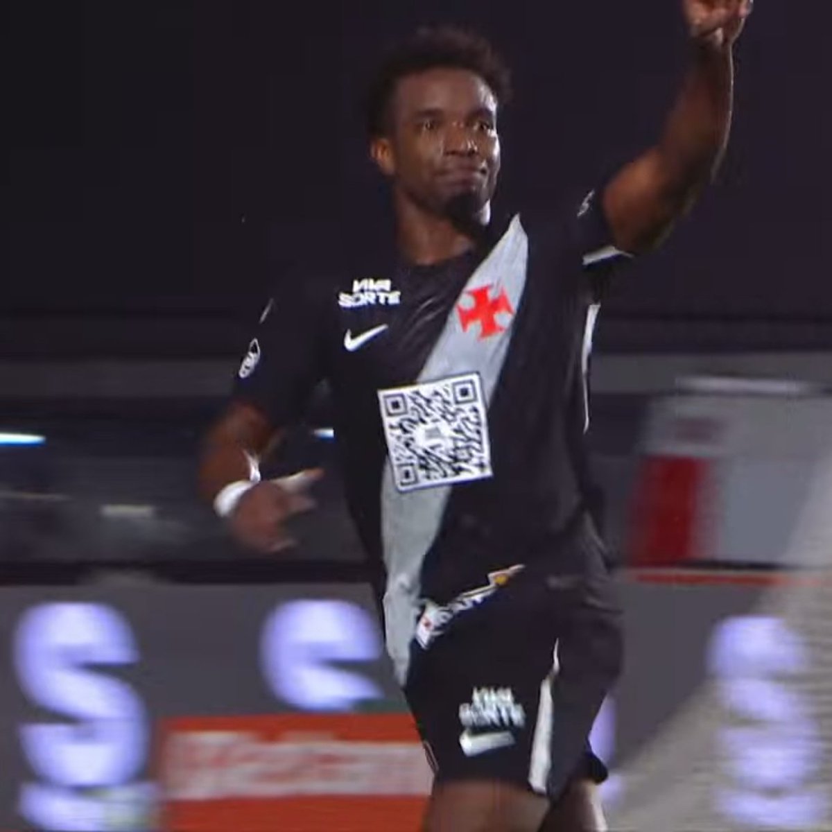 plantaovascain0's tweet photo. PQP, É O MELHOR VOLANTE DO BRASIL 

 THIAGOOOOO MENDESSSS https://t.co/g2T8OY9S4Z