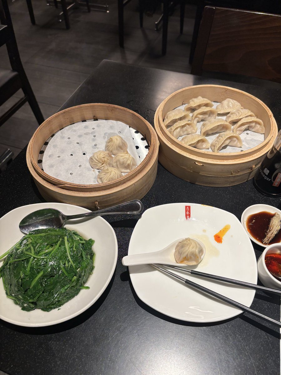 3dprintedcrocs's tweet photo. My coke was flat :-( https://t.co/pSlqEXAMp9