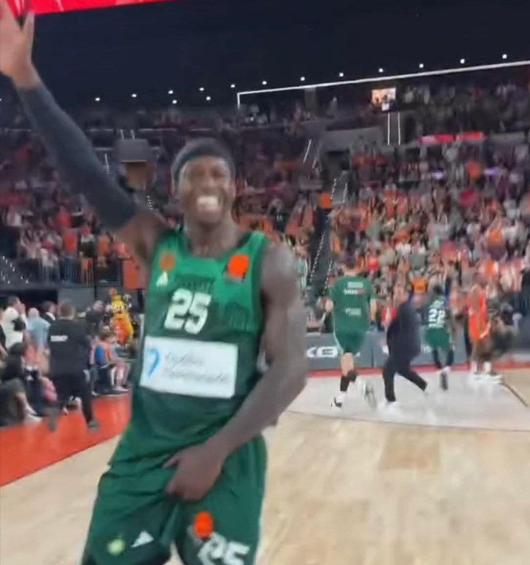 Lefteris_Elef's tweet photo. @Paobcgr @valenciabasket https://t.co/yNTaOC87ZR