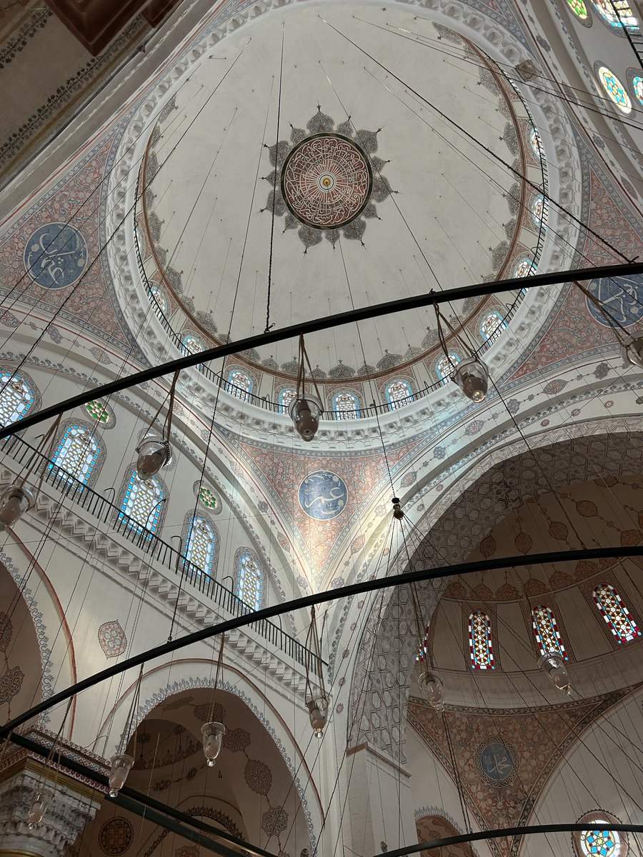 _aynoluyooo's tweet photo. İstanbul ve camileri ✨ https://t.co/jK5heOB9nt