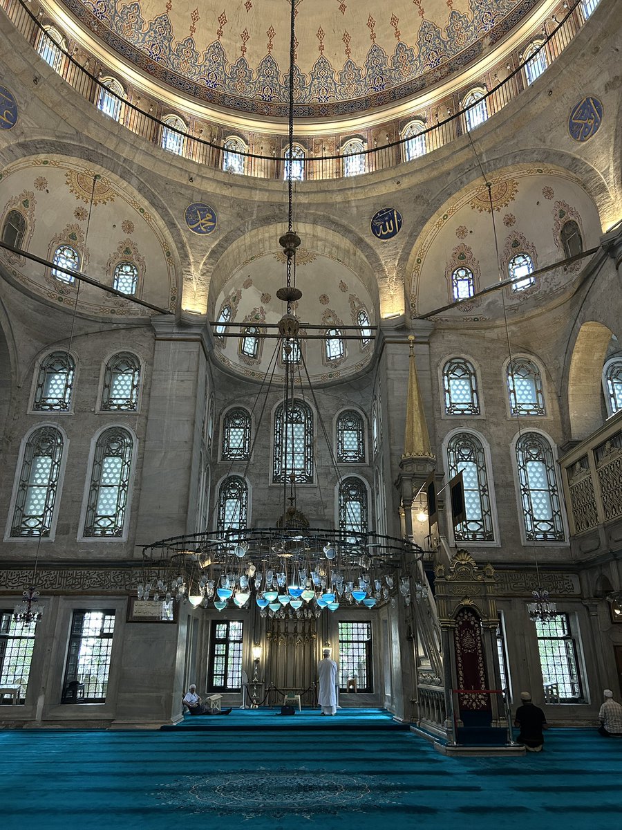 _aynoluyooo's tweet photo. İstanbul ve camileri ✨ https://t.co/jK5heOB9nt