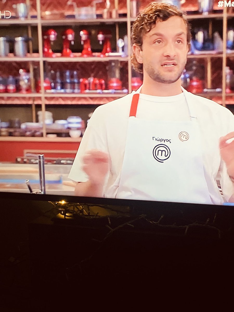 elenaxerogianne's tweet photo. #STARCHANNEL 
#MasterChefgr 
Εγώ μαζί του είμαι για κάποιο λόγο https://t.co/haNz8T7WvI