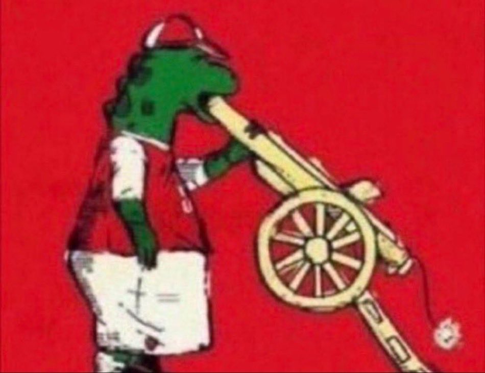 vivsmeado's tweet photo. i‘m never gonna see beth play in an arsenal shirt again https://t.co/DMxwfWlDpb