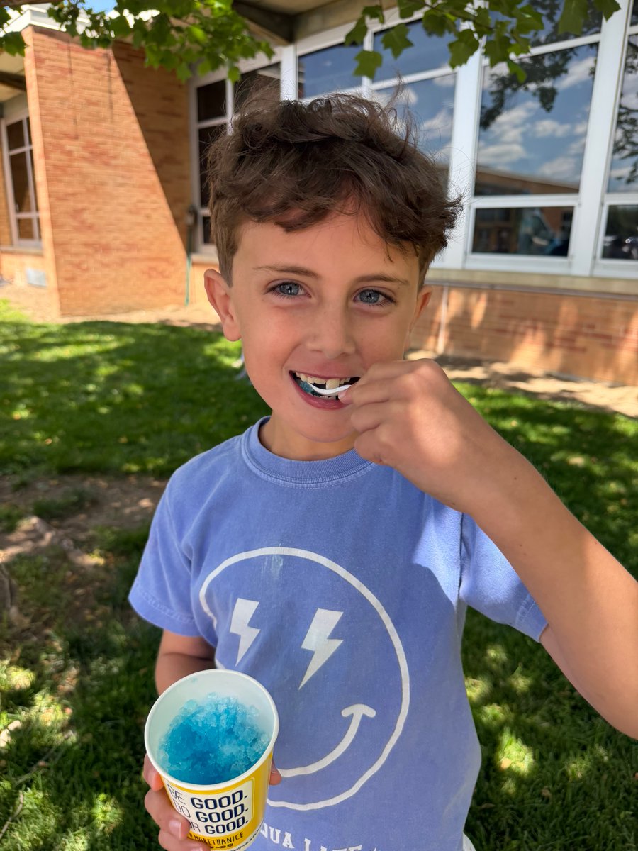 LovelandTigers's tweet photo. The end of the year fun continues! 
Students at Loveland Primary School enjoyed Kona Ice this week, thanks to our amazing Loveland Elementary PTA! We appreciate all you do for our students! #beLOVEland https://t.co/56bucCpaSz