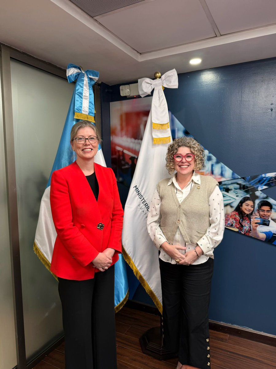 AusEmbMex's tweet photo. Fue un gusto reunirme con la Ministra de Economía  @MINECOGT en mi 5ta y última visita al país. Me voy agradecida de haber contribuido a fortalecer la relación 🇦🇺-🇬🇹 y promover mayores oportunidades de comercio, inversión y cooperación económica entre nuestros países. https://t.co/QZiuxBWt94