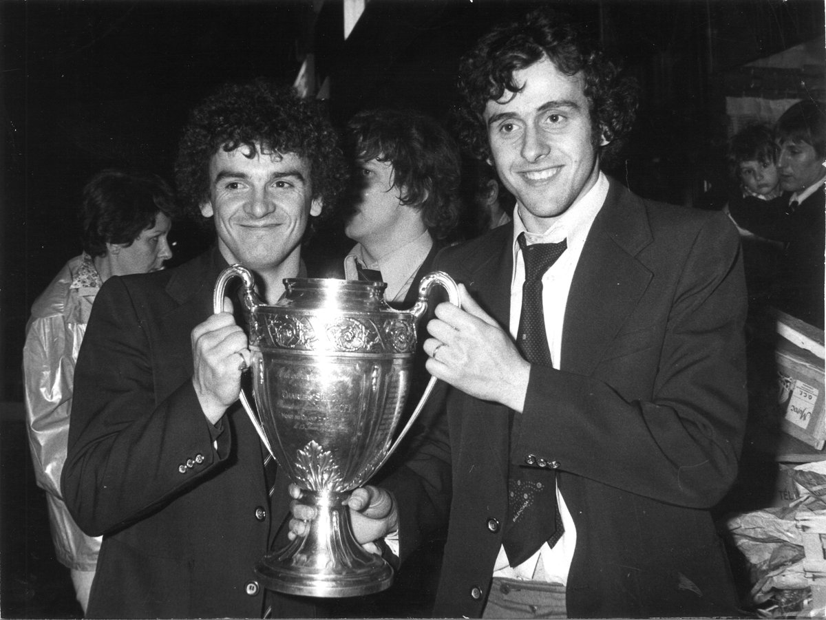 SociosNancy's tweet photo. 🔴⚪️ Le 13/05/1978 ASNL- AS Nancy Lorraine remportait la Coupe de France avec un but de Michel Platini.  💪🏆🫶
#ASNL
https://t.co/GV1vJQDalT Voir moins https://t.co/hOiDs9wPOB
