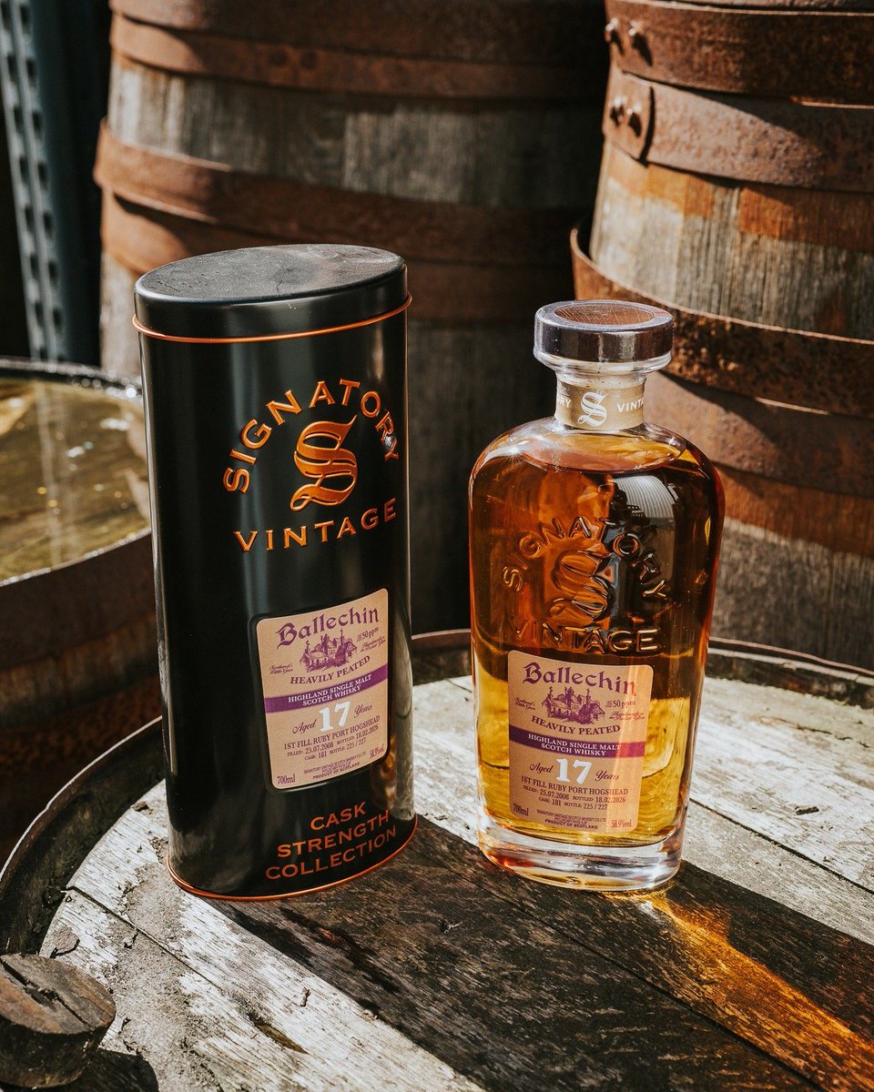 watches_whisky's tweet photo. Signatory Vintage #whisky bottler and Kirsch Import (Gernany) presented some new expressions. One of them is 17yo peated Ballechin 2008 single cask. Aged in Ruby Port Hogshead. 58.9% ABV.
#Ballechin #KirschImport
https://t.co/11bXG5F4YY https://t.co/5pNMRvXhZs