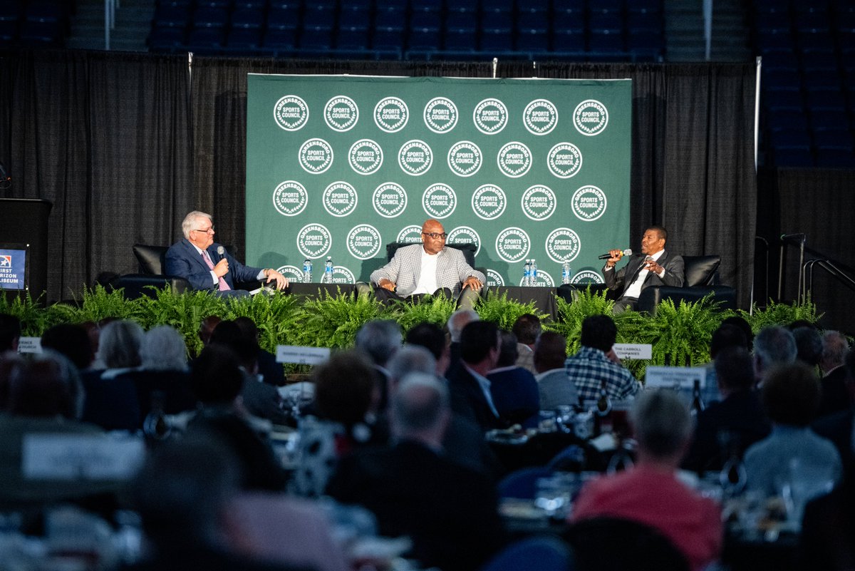 GSOSportCouncil's tweet photo. Thanks to former @hornets executive Fred Whitfield and star PG Muggsy Bogues for joining us at the 2026 Fred Barakat Sports Dinner!

Proceeds from the event benefitted the Greensboro Aquatic Center's Learn to Swim Program. https://t.co/XV9IsgNS35