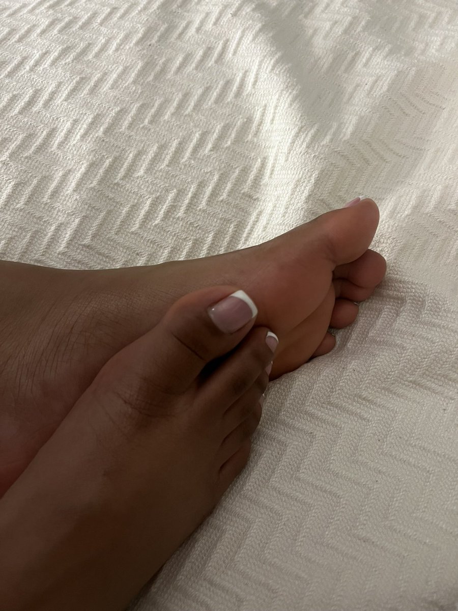 I Sell 👣 Pics tweet media