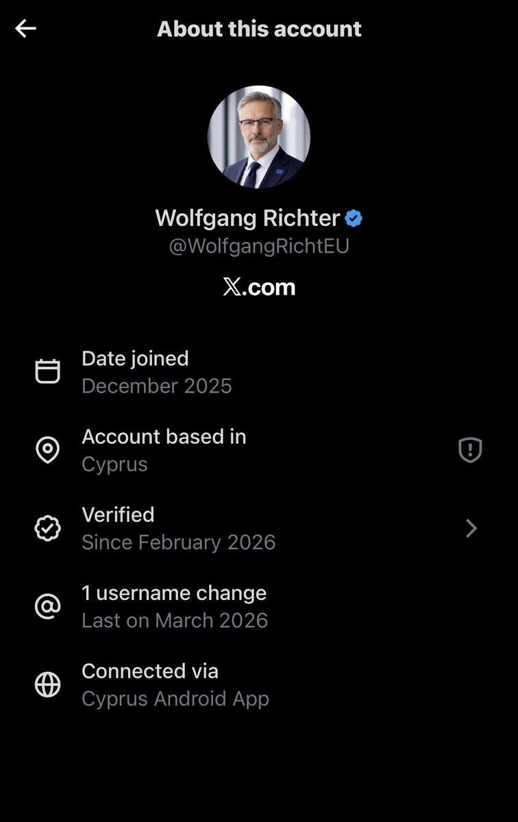 LowbrowMedic's tweet photo. @WolfgangRichtEU @RonDeSantis Not an American, not a Floridian. Opinion rejected. https://t.co/4KJlAa42GV