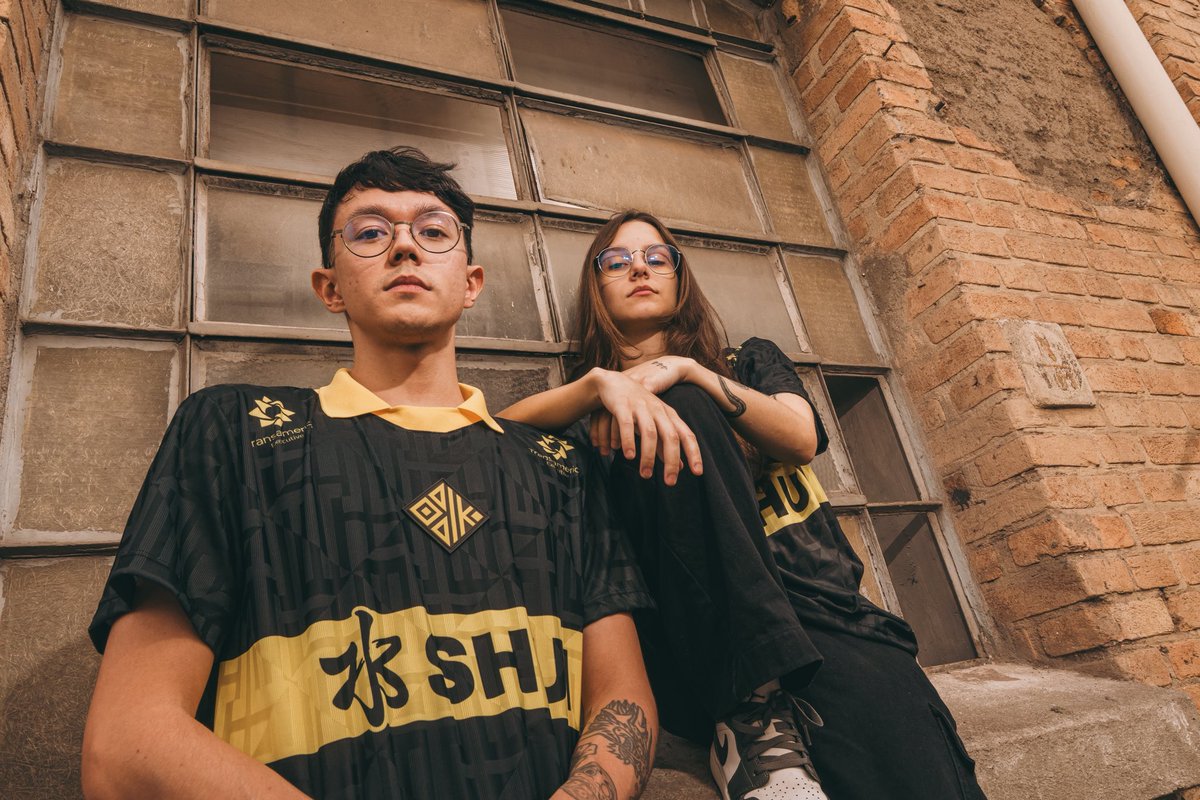 ODDIKgg's tweet photo. É o time mais estiloso do CS brasileiro, não tem jeito 🙂‍↕️

#SomosODDIK https://t.co/l8Bkcahxah