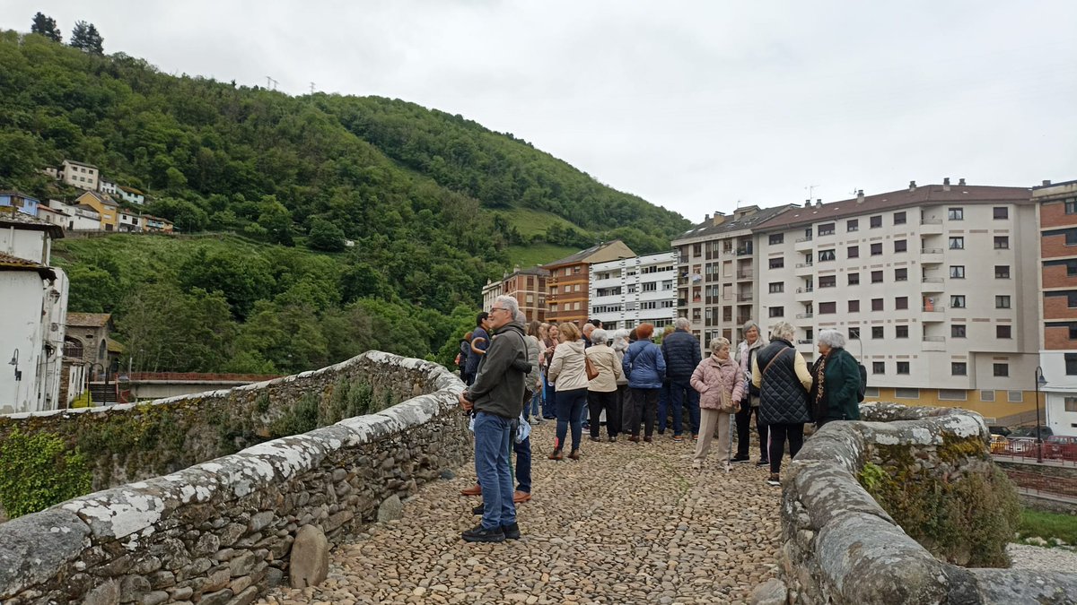 socialasturias_'s tweet photo. 📍 Nuevas actividades para Centros Sociales y #CAI de @socialasturias_ en #CangasdelNarcea
En colaboración con la #PlataformadeVoluntariadodeAsturias:
🏛️ “Visitas al Parador”
🚶🏼 “Paseos con Sabiduría”
👇🏼 https://t.co/twqkmbtJ7N