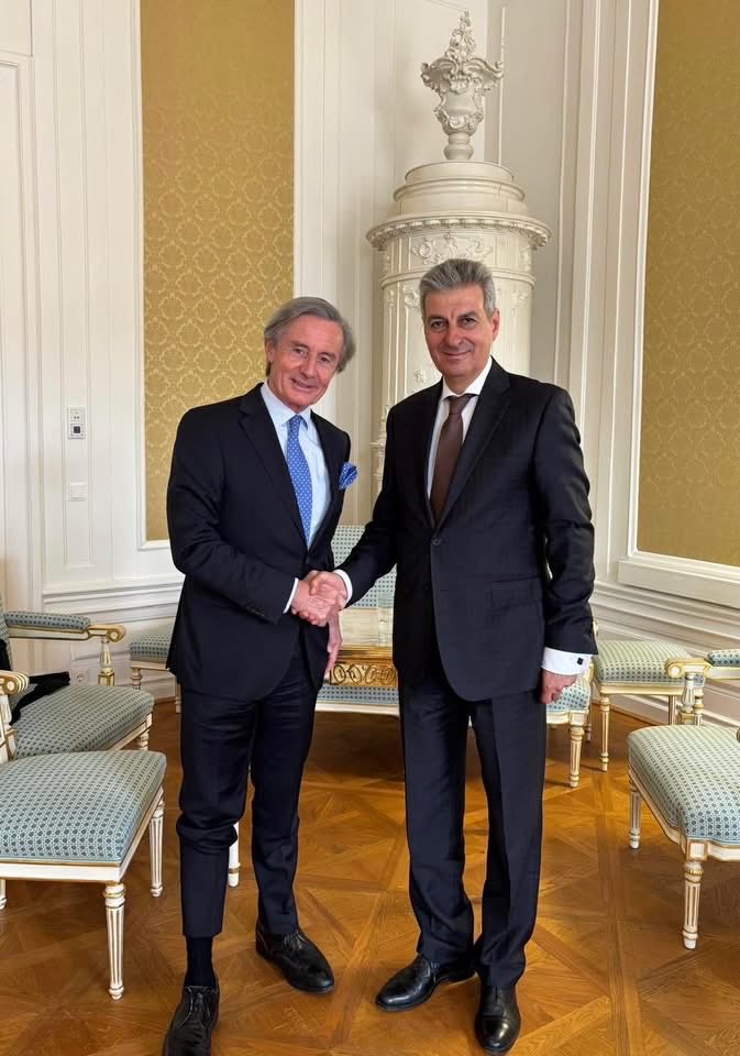 RO_in_AT's tweet photo. Konstruktiver Austausch gestern zwischen Botschafter Mihnea Motoc und Botschafterin Hannah Liko, bzw. Botschafter Peter Launsky-Tieffenthal über europäische🇪🇺, regionale Herausforderungen und regionale Lösungsansätze. Enge #Partnerschaften in schwierigen Zeiten sind sehr wichtig. https://t.co/nKw5I6r8EQ