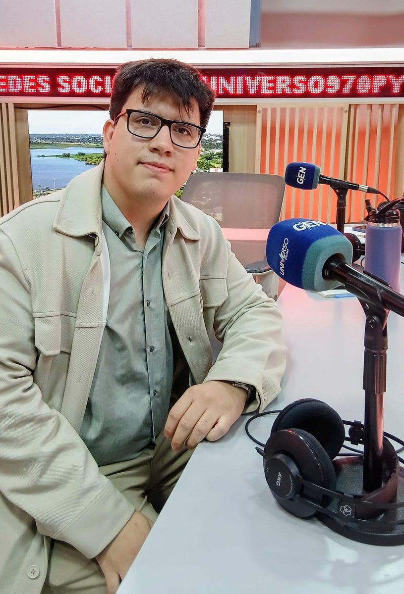 Universo970py's tweet photo. #TardeDePerros | 🧑‍🦱Hoy nos acompaña en estudio, Mateo Da Costa, consultor energético.

💡⛏️Para hablarnos sobre "Inversiones en minería y energía"

🎙️: @jtorresromero @saruayala @ricmoreirapy 

📻#Universo970AM https://t.co/IiwtGcE2fv