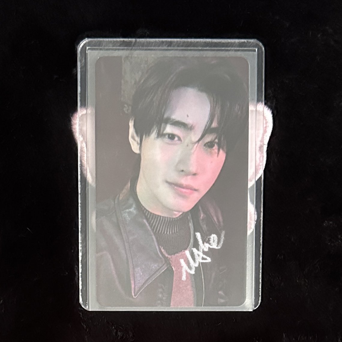 snksluvr's tweet photo. ꒰ wts lfb ph | #snksvends ꒱
╰ SUNGHOON WTL IN BKK POP UP LD PC

♡ ₱150

⤷ reply/dm mine 
⤷ mint condi
⤷ read pinned before transacting

t. park enhypen enha popup pop up bangkok thailand walk the line d:u leather poca photocard ld lucky draw https://t.co/7o3V0MTe4O