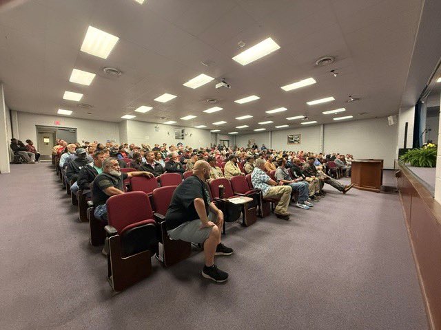 RRAD_TX's tweet photo. A full auditorium gathered last week for the National Day of Prayer, uniting #TeamRedRiver in reflection and fellowship. Thanks to all who helped make the event possible, including Pastor Matthew Butler, TJ McAlexander, Scott Mann, Joe Johnson, MWR and Community Support. https://t.co/wGhVconeVd