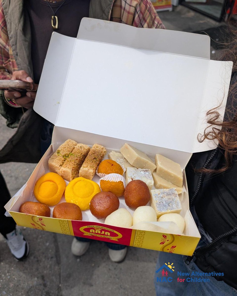 NACKidsCan's tweet photo. Our staff took a trip to Flushing for a delicious food crawl, exploring and supporting incredible AAPI-owned small businesses in the community. 💙

 Our staff had a blast connecting and celebrating the rich diversity of AAPI cultures through food and community. 🍽️💛 https://t.co/JGYoKwrlTA