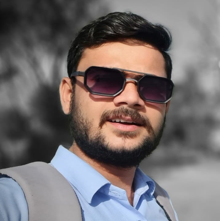 DSMeenaIND's tweet photo. #NewProfilePic https://t.co/PCeelCtGnL