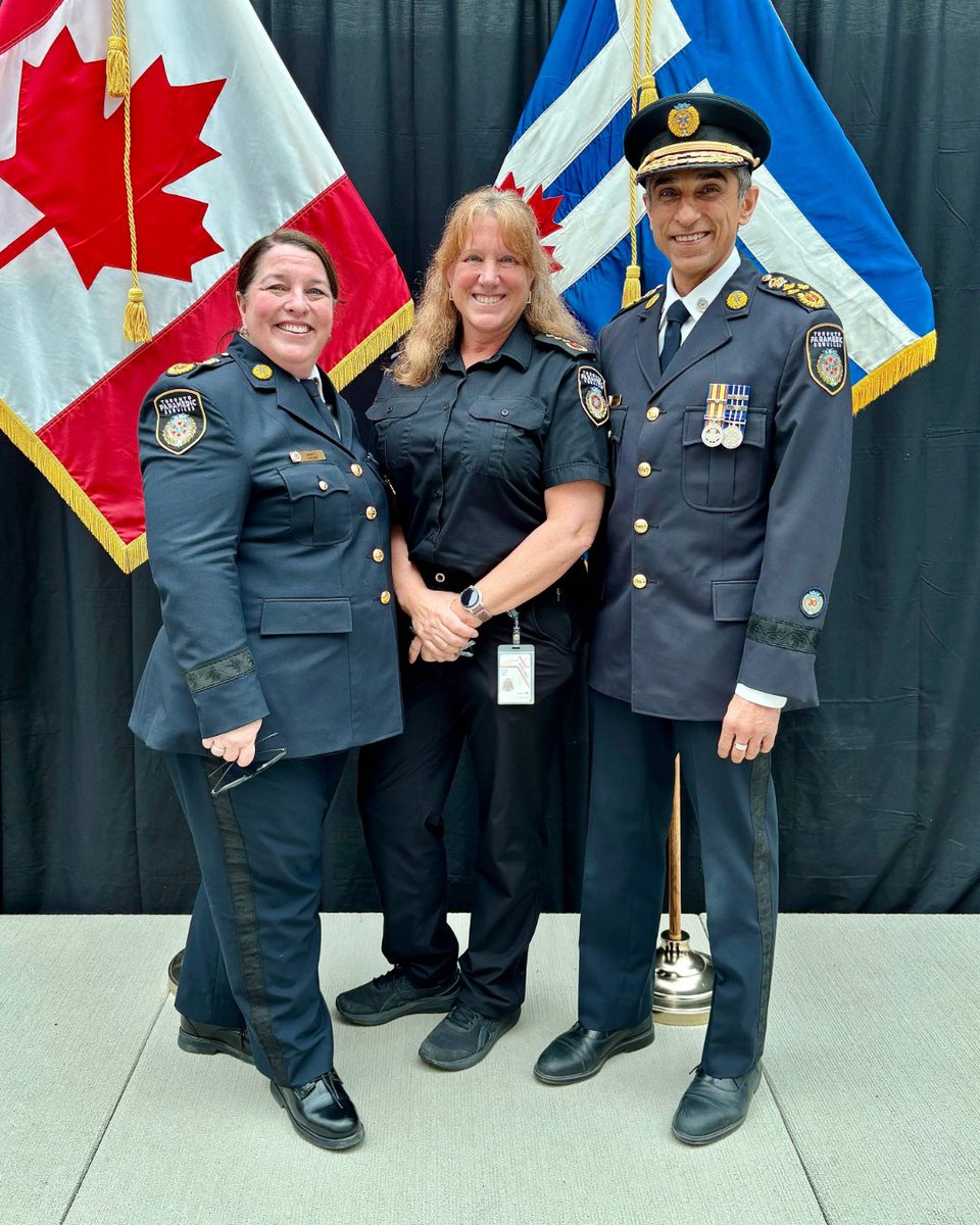 Toronto Paramedic Services tweet media
