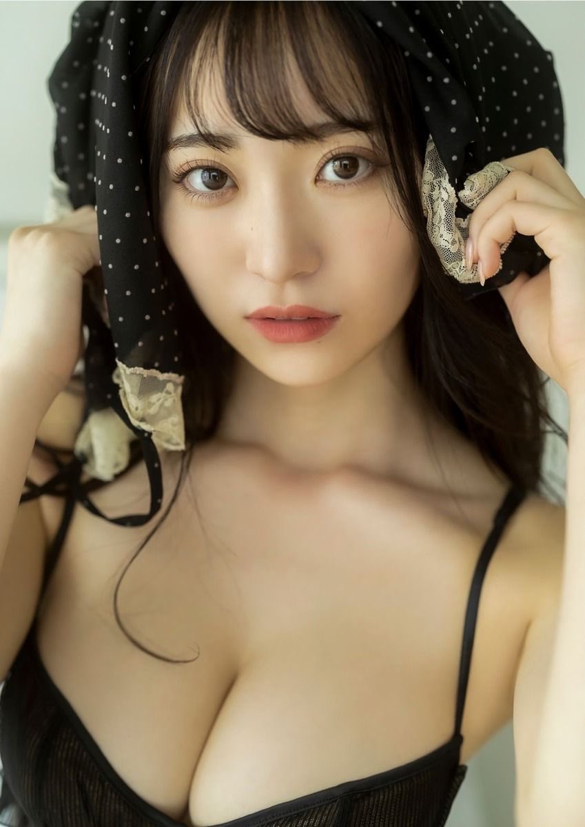 みう tweet media