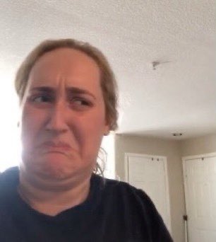 j4jayjay_'s tweet photo. starting a                    rewatching ur
new show                   comfort show 
                                      for the 15th time https://t.co/oOl2klutIi