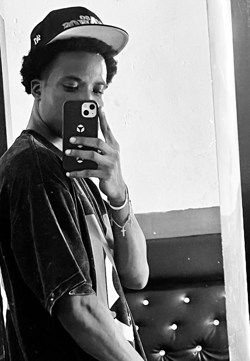 Lucas👽 tweet media
