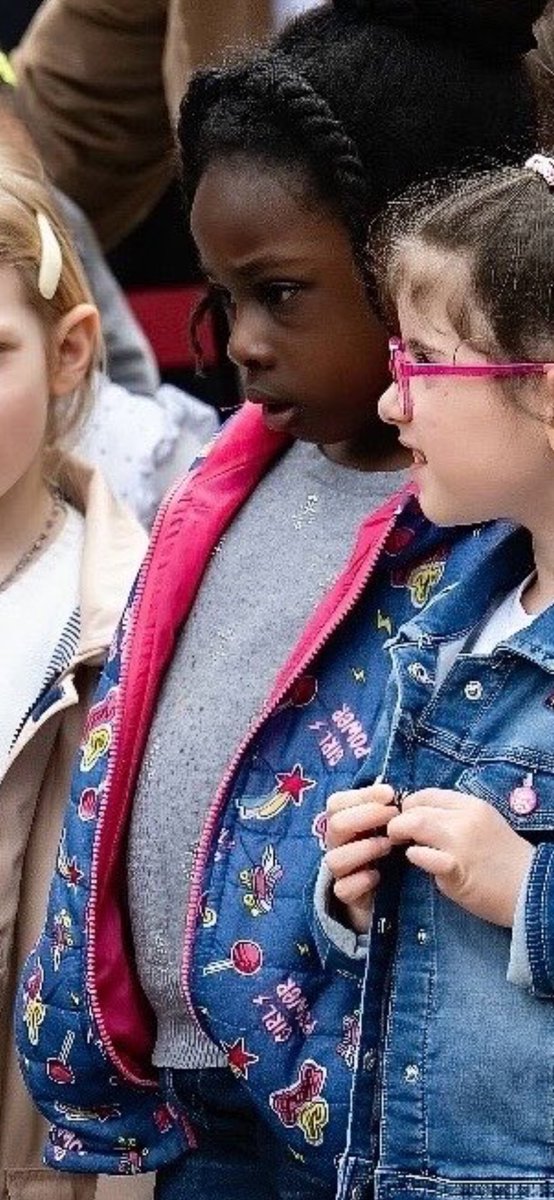 ‘Dr’ Maureen KrispyknickersMBE tweet media