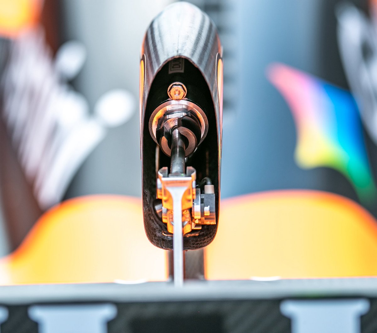 xavigazquez's tweet photo. Hi guys, 

From my camera 📸 in the #MiamiGP details from wing rear @mclarenf1 specifically the actuator for opening the rear flap.
.
#xaviimages #aeroporn #f1technicalphotographer 📸 #F1Tech #F1 #formula1
. https://t.co/iFyAISudwp