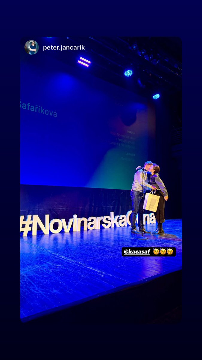 KacaSaf's tweet photo. Diky a tohle je pro vsechny zahranicarky, soucasne i budouci! #Novinarskacena #OSF https://t.co/R0tHrx1GqV