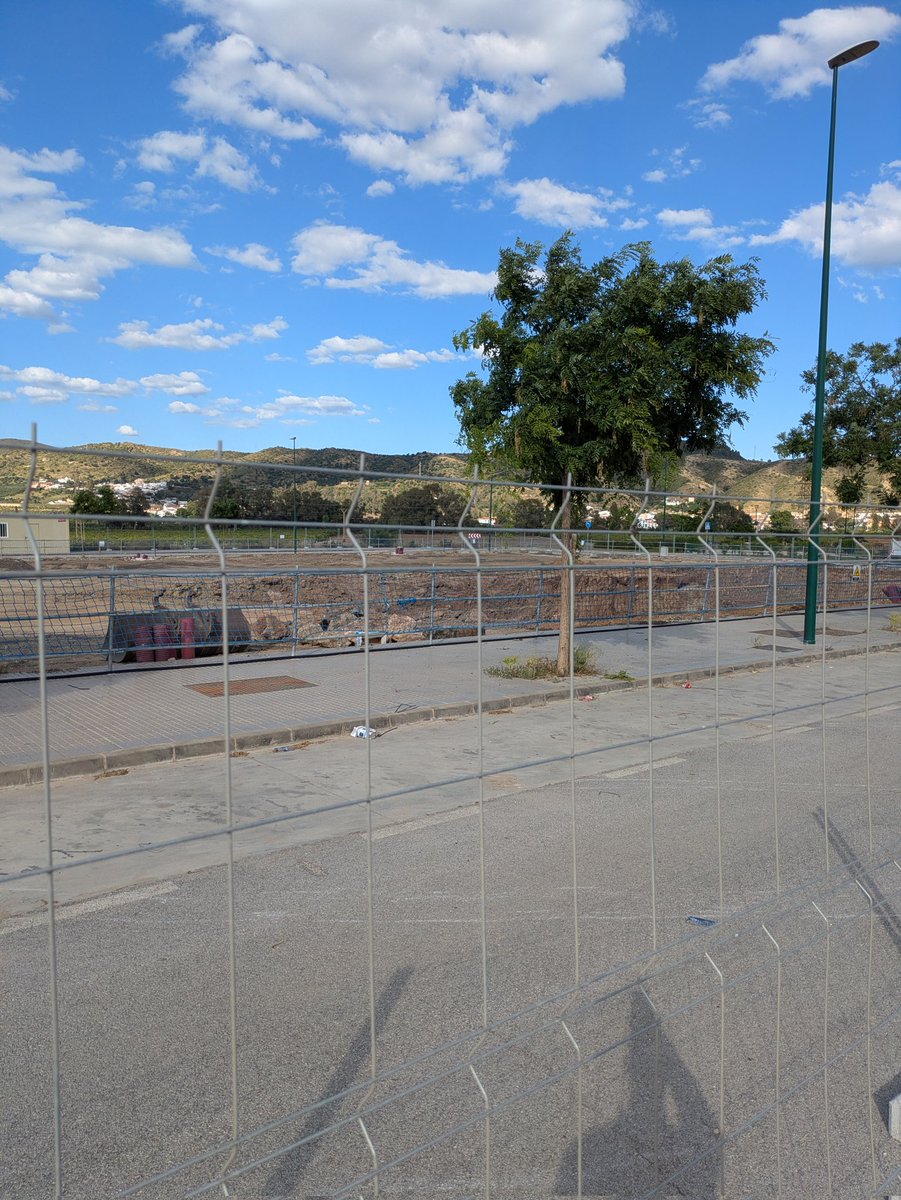 Felipiyo97's tweet photo. Por fin una buena noticia 😊 
Poco a poco construyendo futuro 🏗️🏠⌛😊 https://t.co/IkH8jK93ET