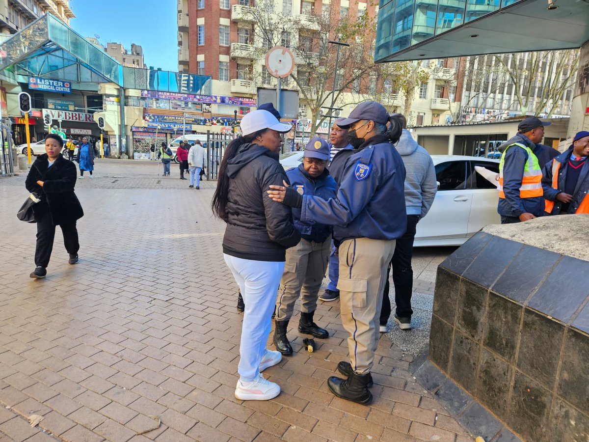 EFFGautengProv's tweet photo. 🚨EFF In Government🚨

We commend the work done by Public Safety officers, JMPD By-Law Enforcement Unit, and TRU members led by the EFF @PublicSafetyMMC, Commissar @moshekoi  at Rahima Moosa and Small Street to monitor compliance and enforce by-laws.

The operation includes the removal of illegal extended trading structures and action against unlawful trading activities as part of ongoing efforts to restore order in the Johannesburg CBD.

The EFF in Government ALWAYS delivers. 

#RegisterToVoteEFF  In The 2026 Local Government Elections On The Following Link: https://t.co/YdtkYBj1Zf