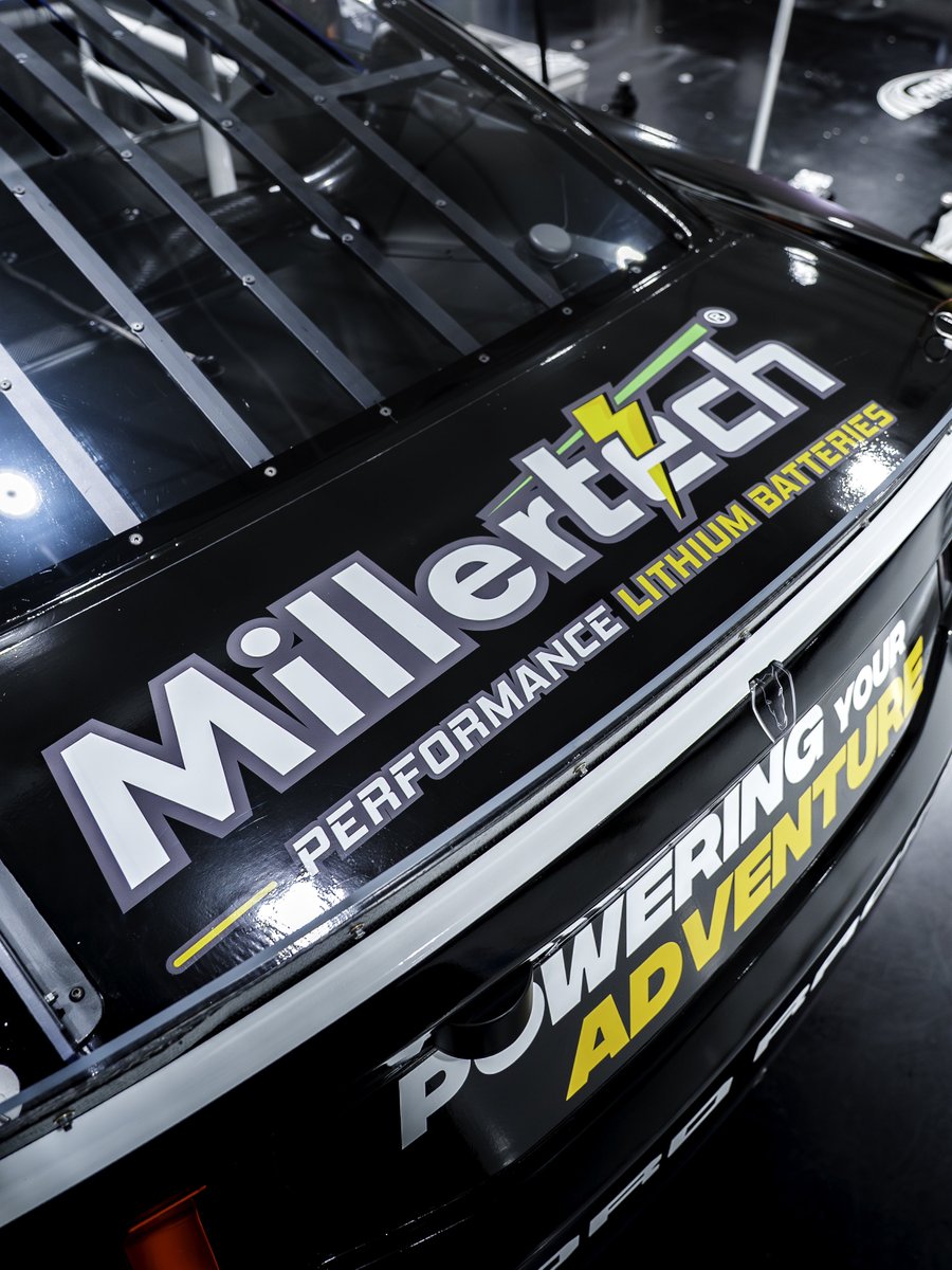 Front Row Motorsports tweet media