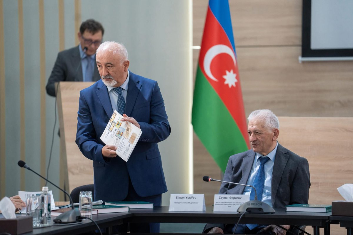 turkic_academy's tweet photo. On May 13, a presentation of the “Dictionary of Environmental Terms of Turkic Languages,” prepared by the Turkic Academy, was held in Baku at the Ministry of Ecology and Natural Resources of the Republic of Azerbaijan. https://t.co/c1q52s2bsO